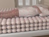 تصميم سرير ذكي يحل مشاكل النوم والشخير (فيديو)